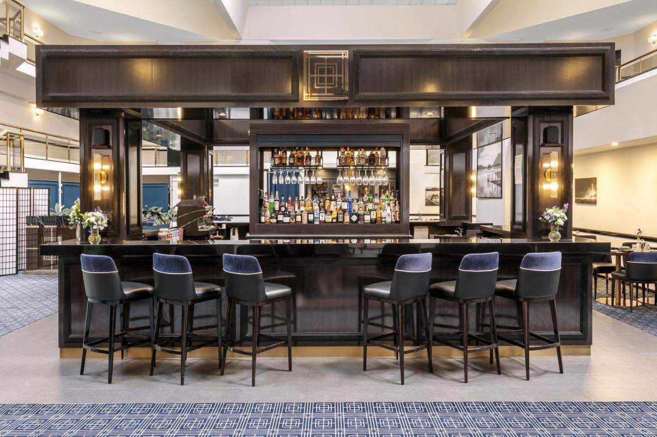 Ramada By Wyndham Diplomat Canberra Extérieur photo