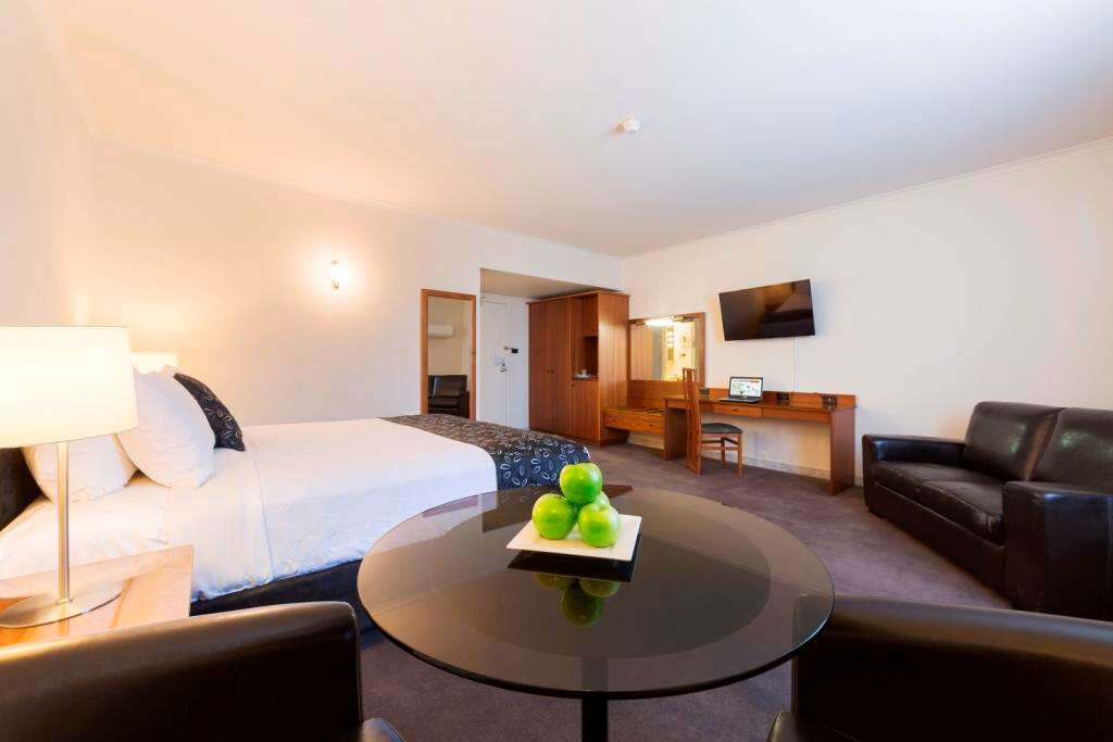 Ramada By Wyndham Diplomat Canberra Chambre photo